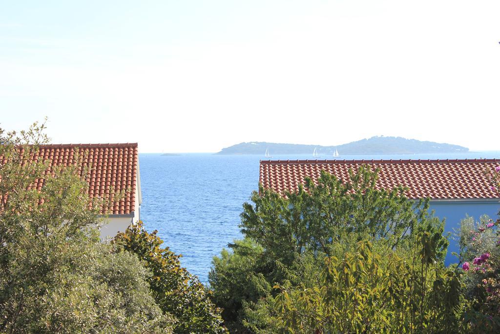 Apartments 4 Dolphins Rogoznica  Extérieur photo